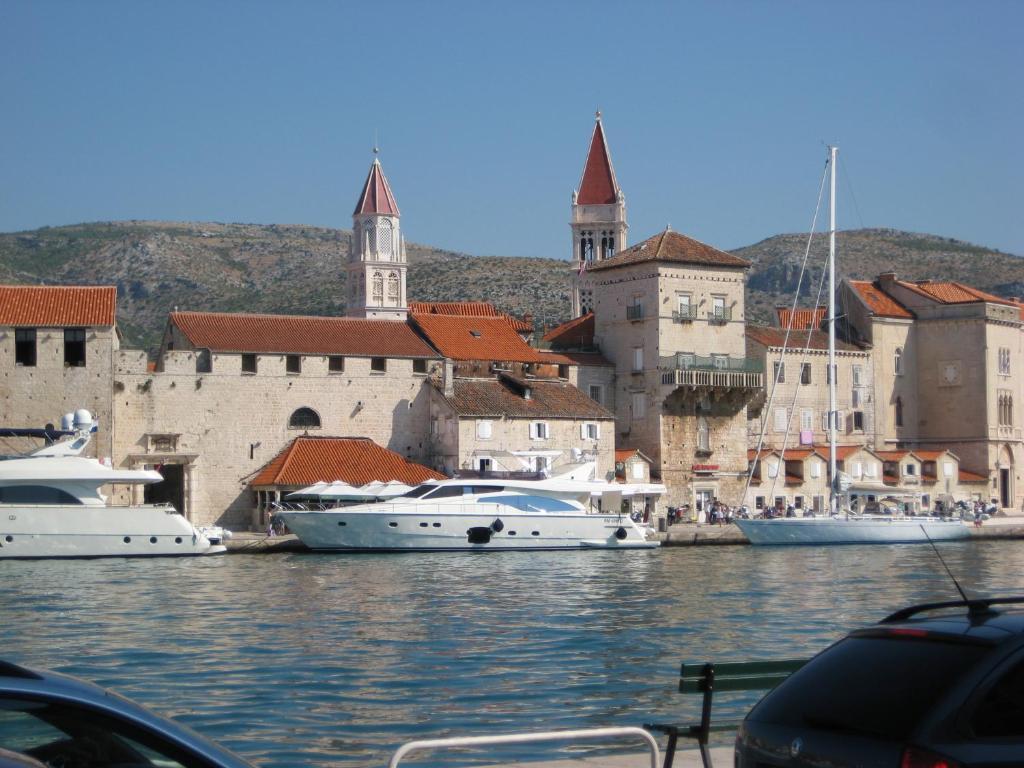Apartments Dora -Free Parking Trogir Dış mekan fotoğraf