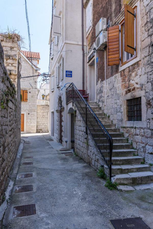 Apartments Dora -Free Parking Trogir Dış mekan fotoğraf