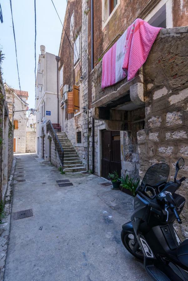 Apartments Dora -Free Parking Trogir Dış mekan fotoğraf