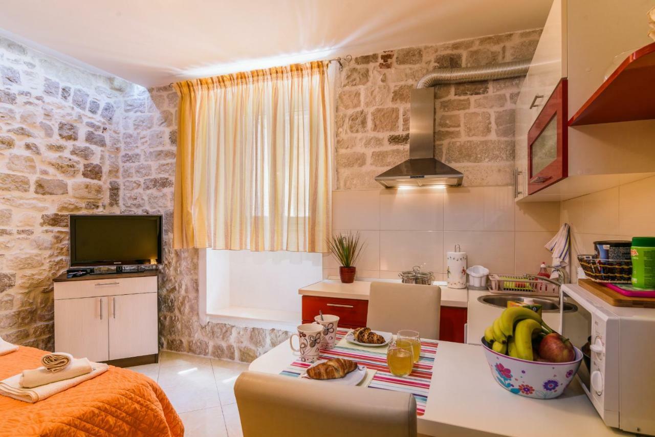 Apartments Dora -Free Parking Trogir Dış mekan fotoğraf