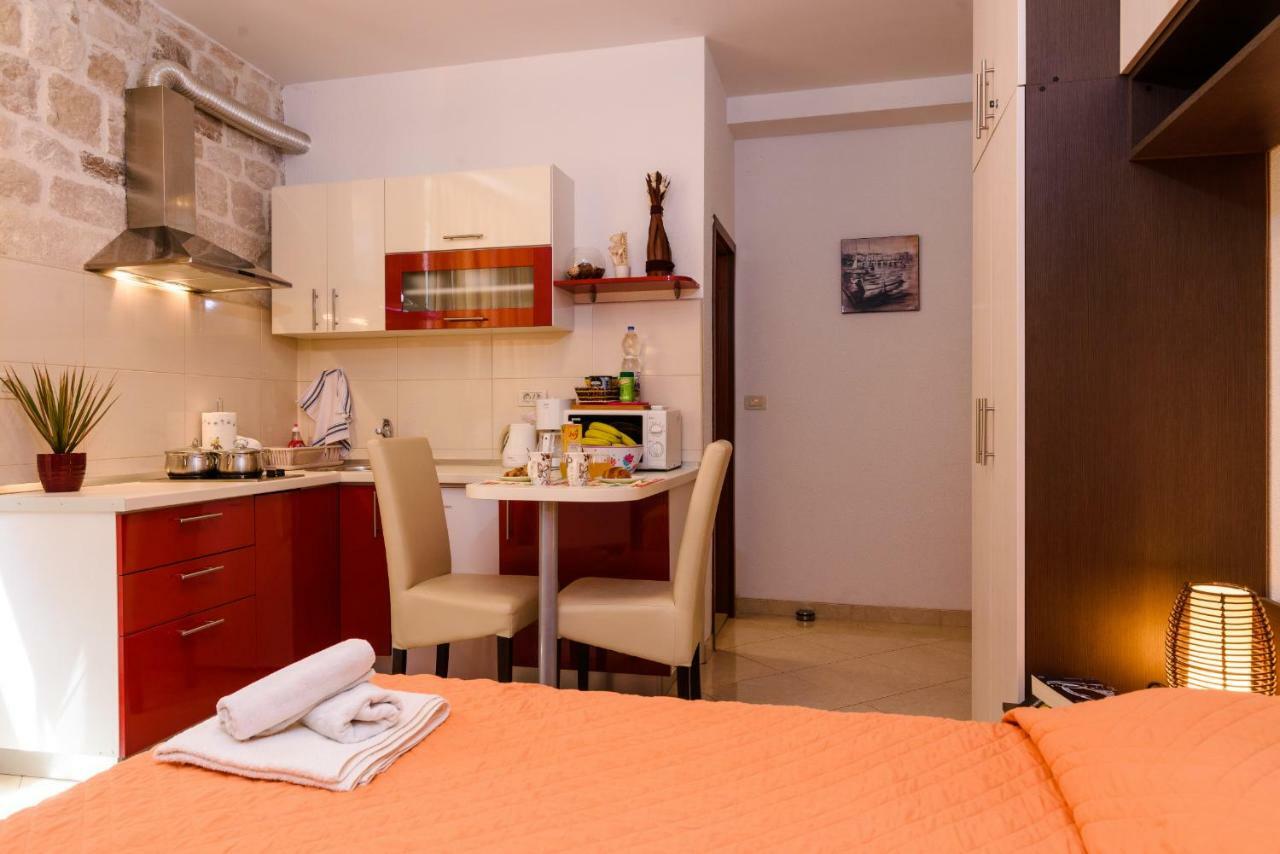 Apartments Dora -Free Parking Trogir Dış mekan fotoğraf