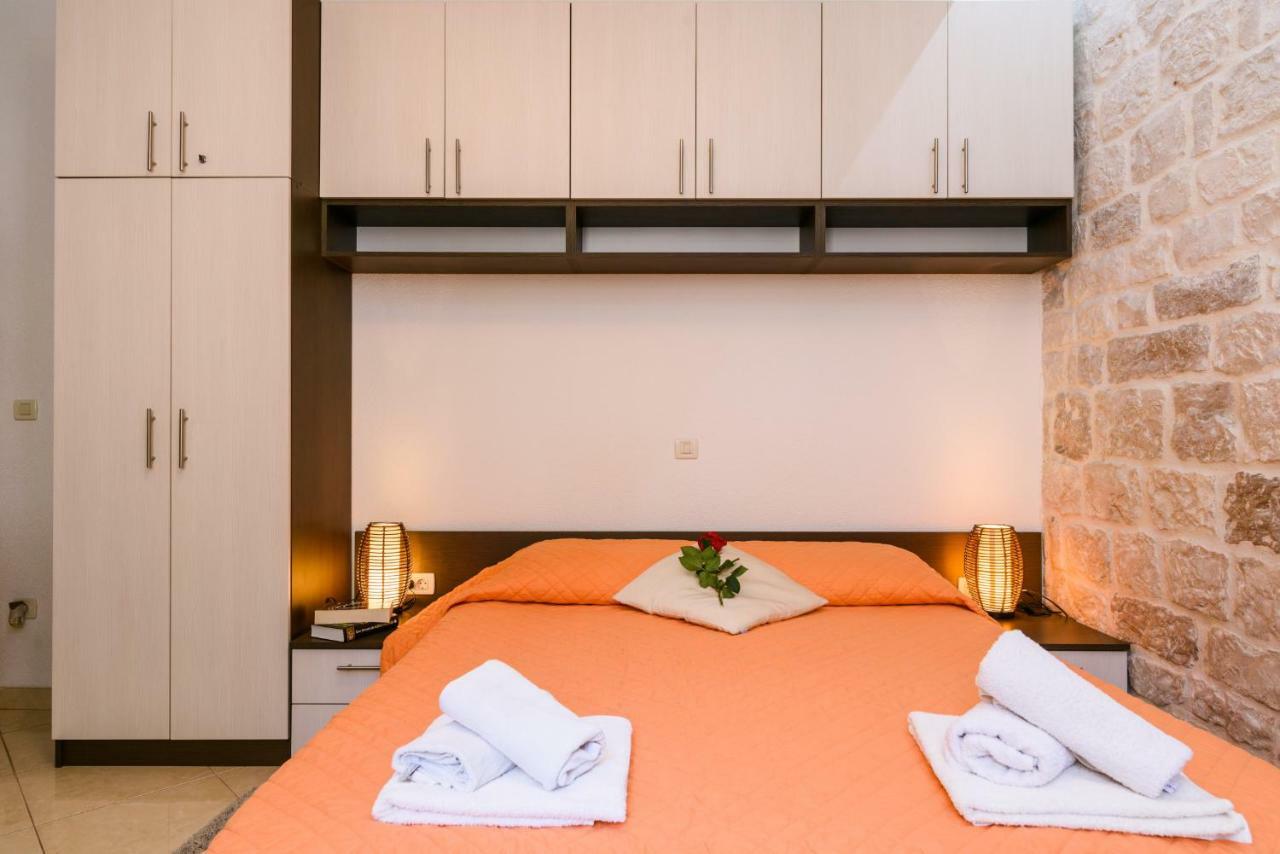 Apartments Dora -Free Parking Trogir Dış mekan fotoğraf