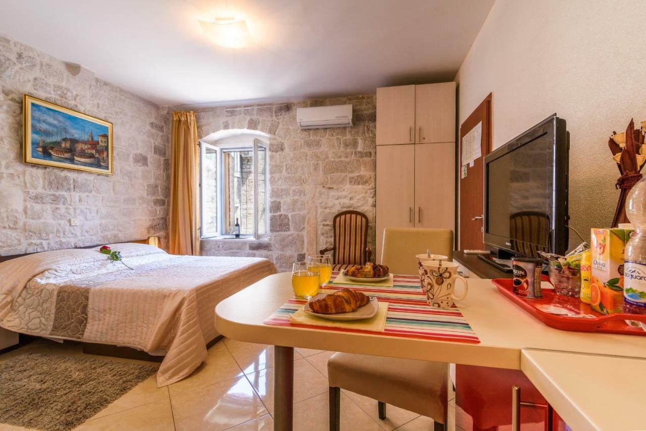 Apartments Dora -Free Parking Trogir Dış mekan fotoğraf